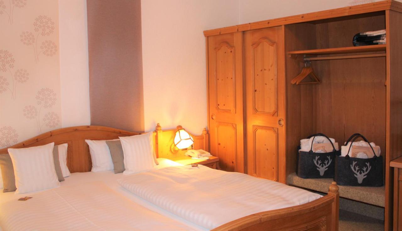 Landhotel Hubertus Unterelsbach ภายนอก รูปภาพ