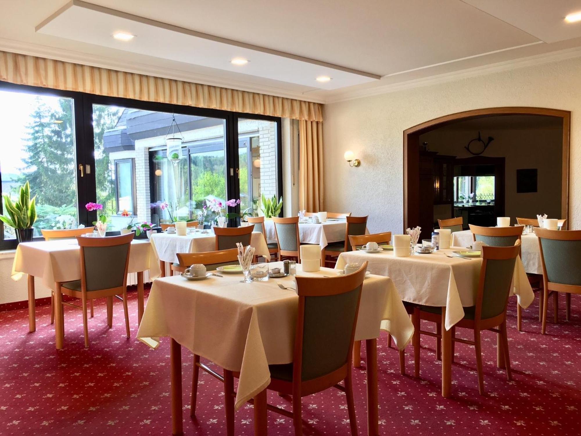 Landhotel Hubertus Unterelsbach ภายนอก รูปภาพ
