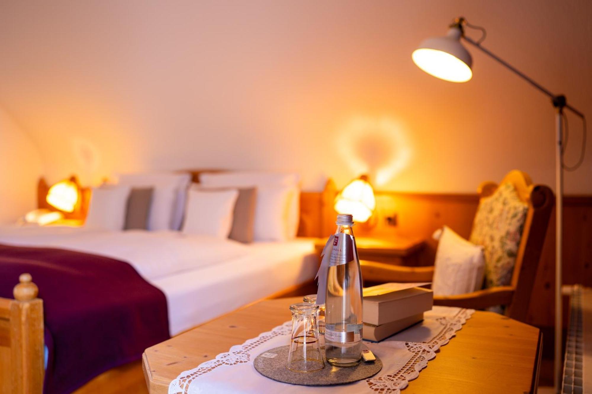 Landhotel Hubertus Unterelsbach ภายนอก รูปภาพ